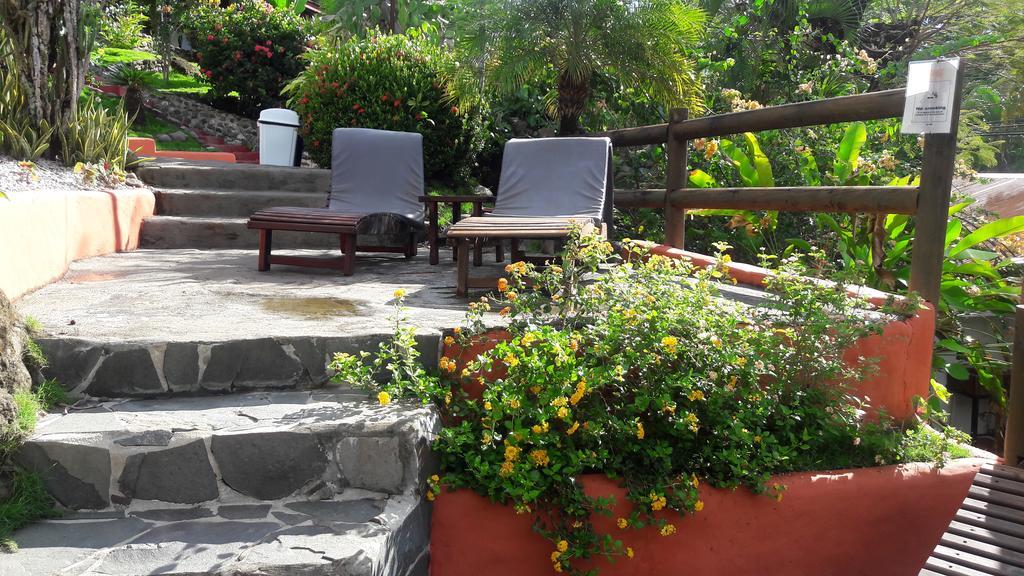 Hotel El Jardin Montezuma Exterior foto